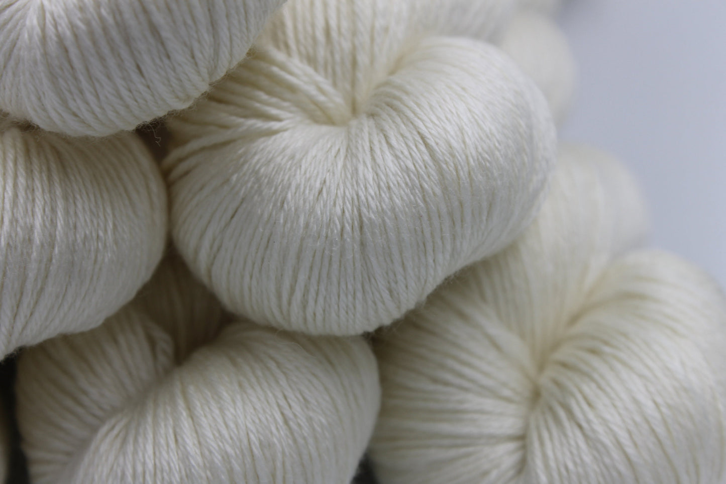 White Sock skein 50% Superwash Merino Wool 50 Silk 100g Skeins