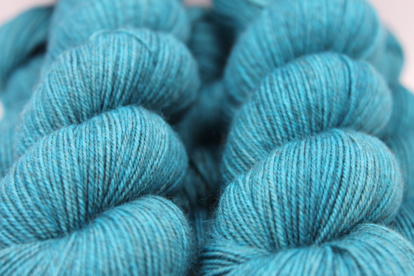 Ocean, Sock Skein 70% Superwash Merino 20 Yak 10 Nylon 100g