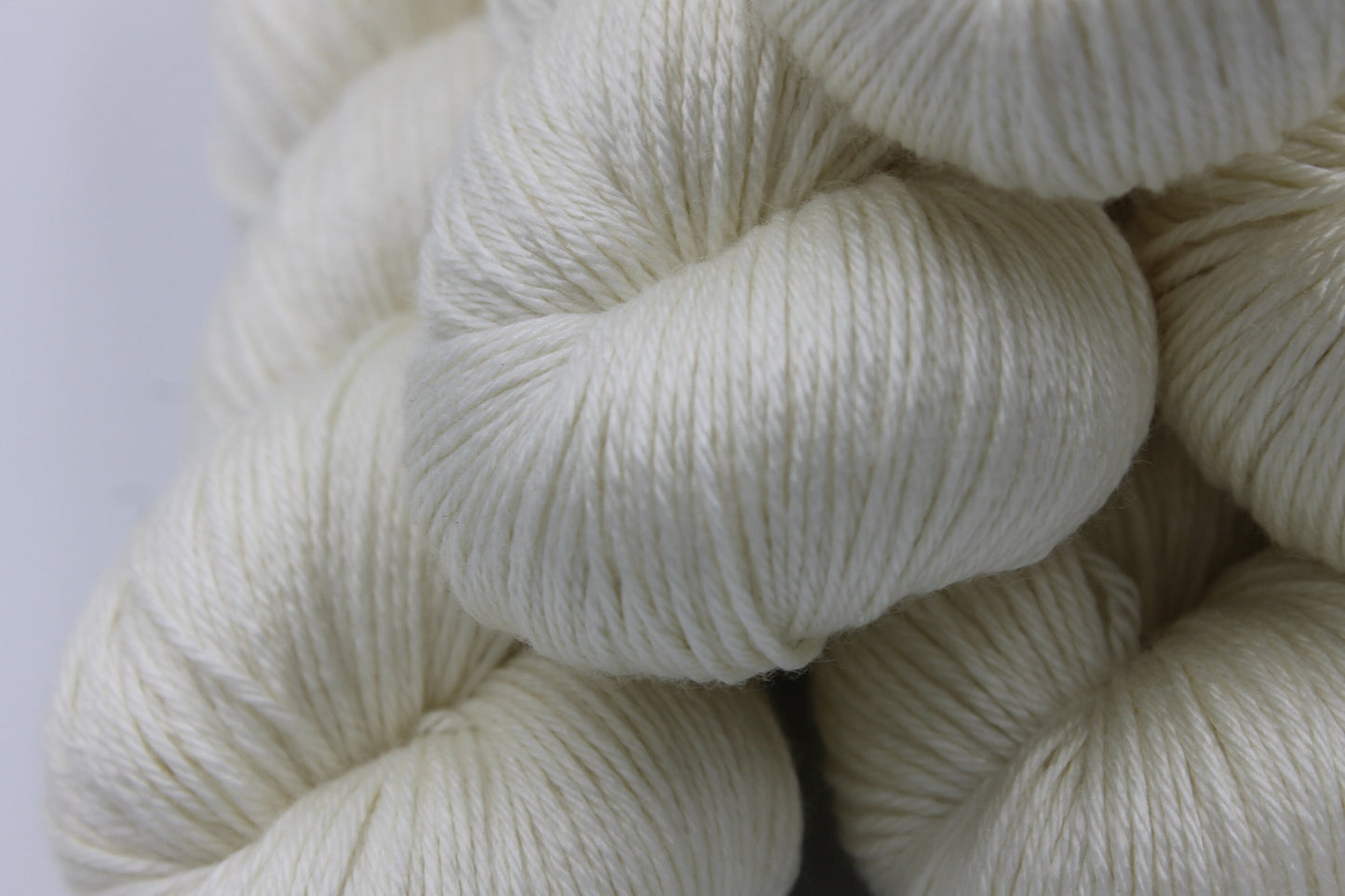 White Sock skein 50% Superwash Merino Wool 50 Silk 100g Skeins