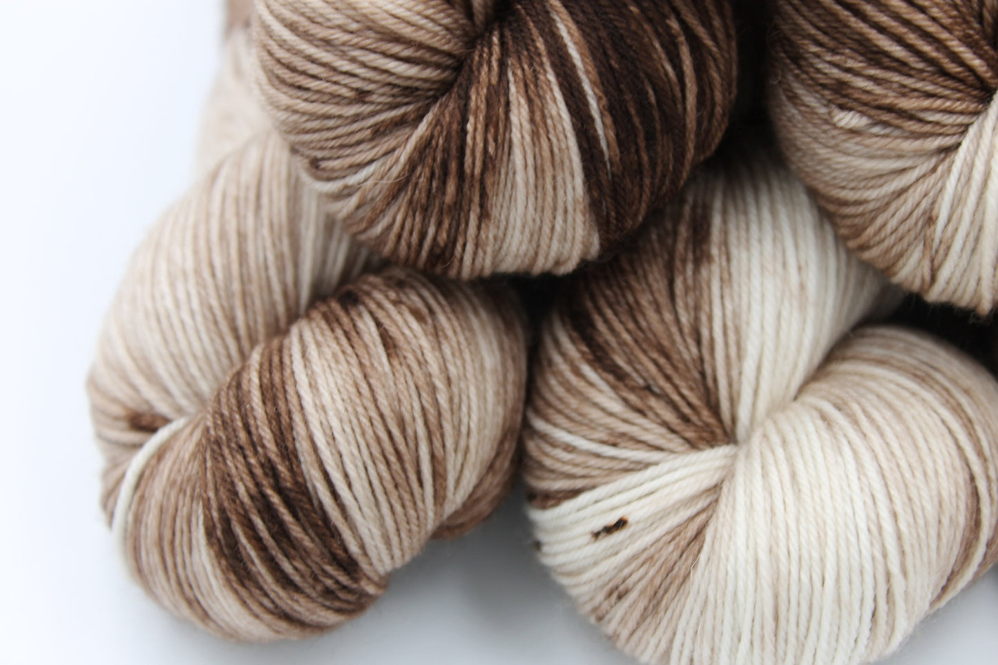 Cappuccino Deep Speckle Sock Skein 75% SuperWash Merino and 25 Nylon Hand Dyed Yarn 100g