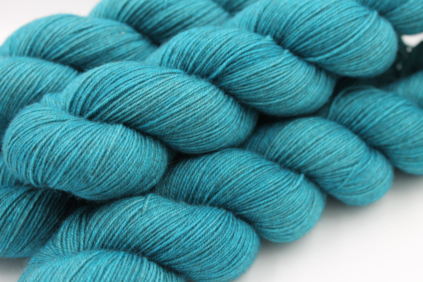 Ocean, Sock Skein 70% Superwash Merino 20 Yak 10 Nylon 100g