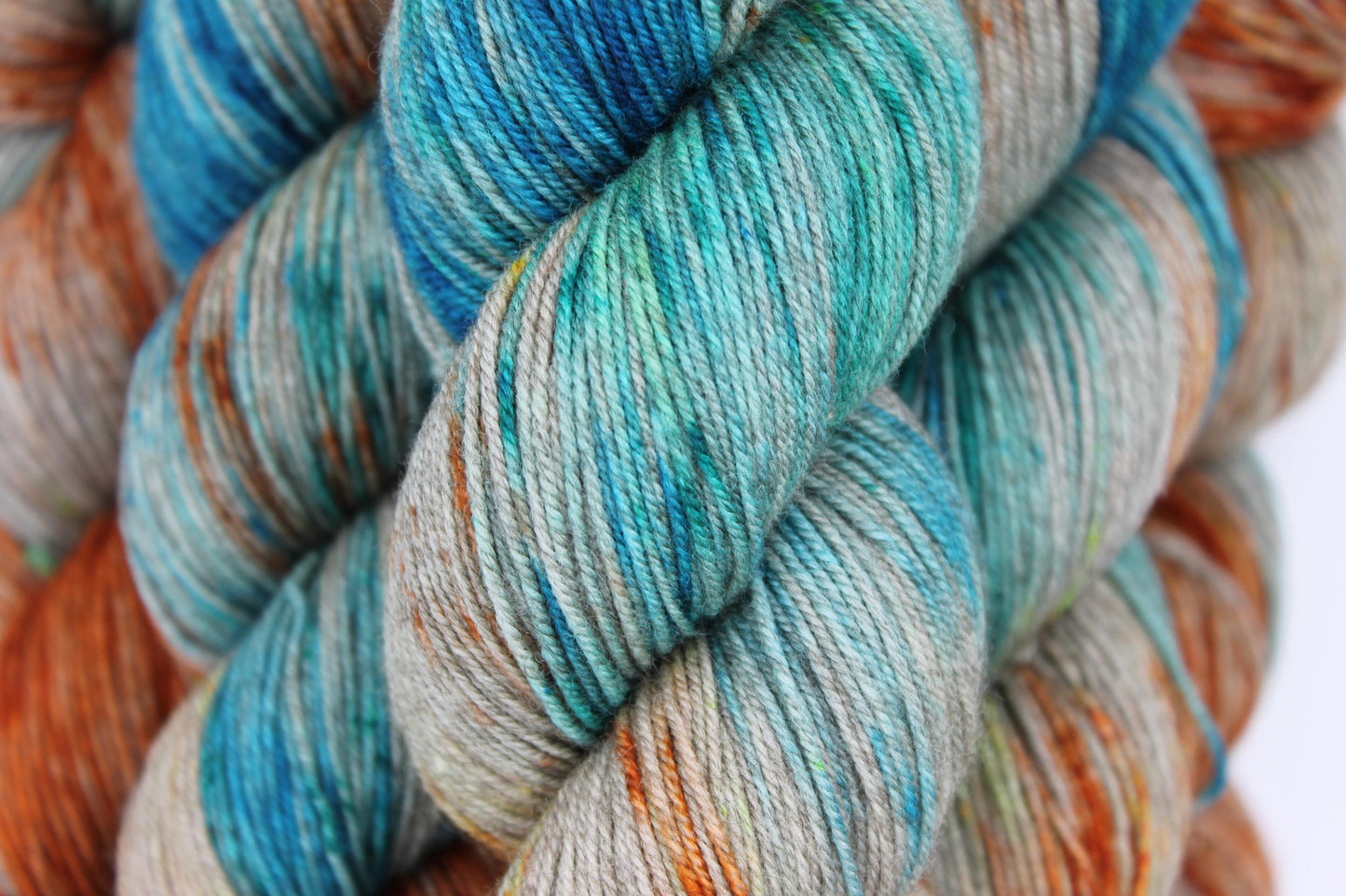 Rusty Hull, Sock Skein 70% Superwash Merino 20 Yak 10 Nylon 100g