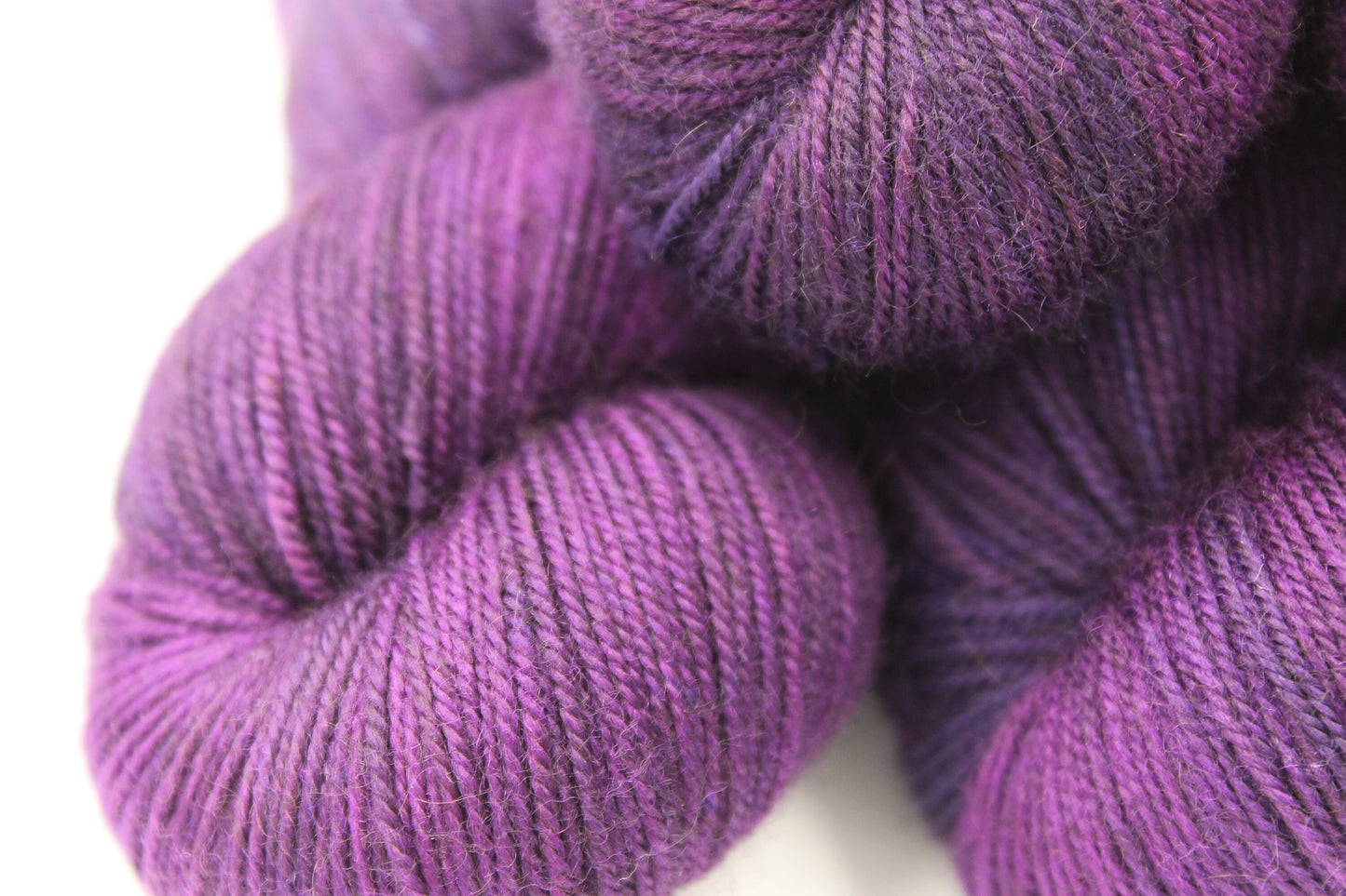 Amethyst, Sock Skein 70% Superwash Merino 20 Yak 10 Nylon 100g