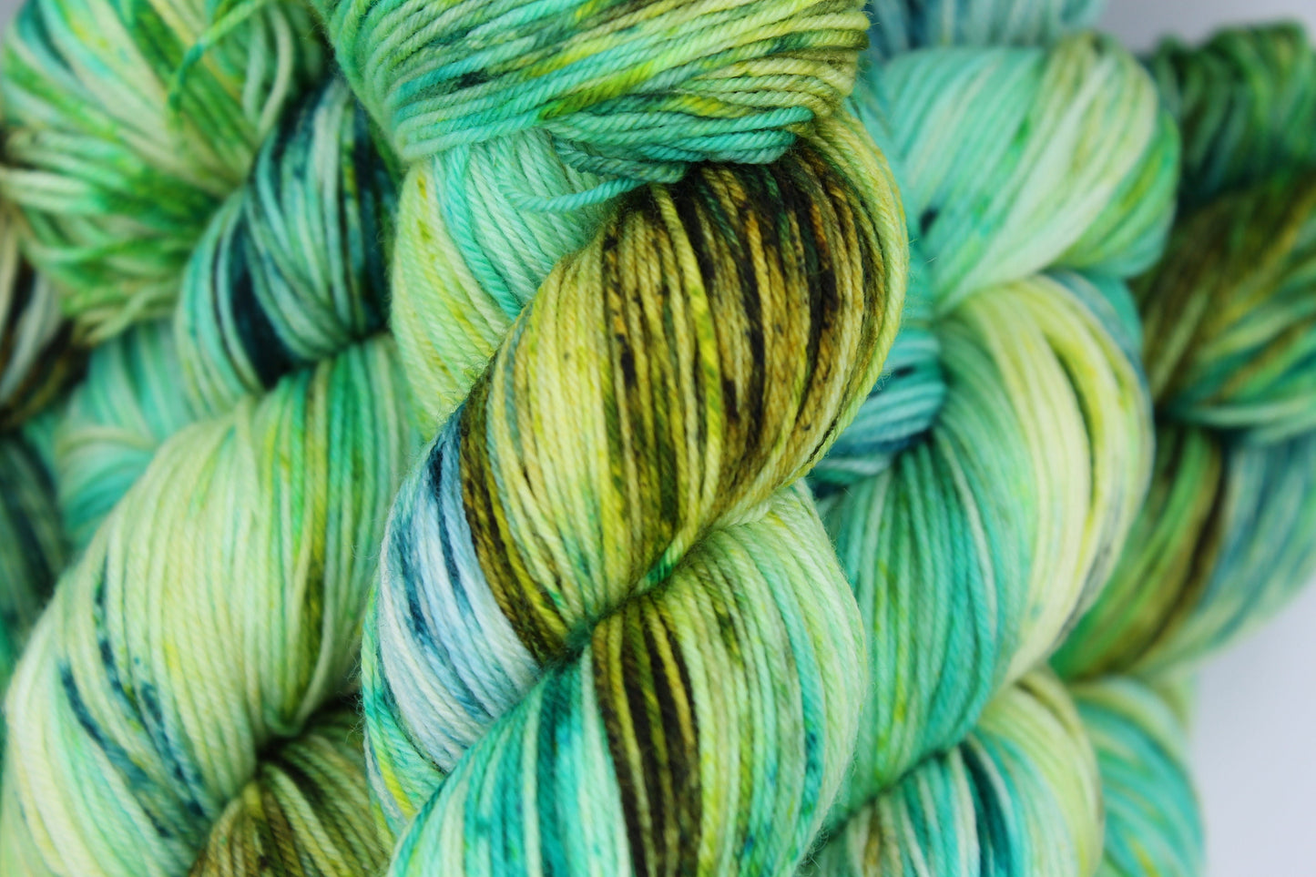 Summers End, Sock Skein 75% SuperWash Merino and 25 Nylon Hand Dyed Yarn 100g