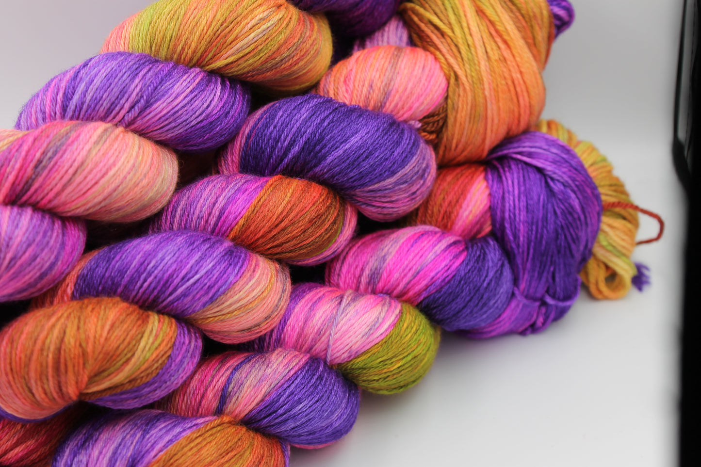 Aurora Sock skein 50% Superwash Merino Wool 50 Silk 100g Skeins