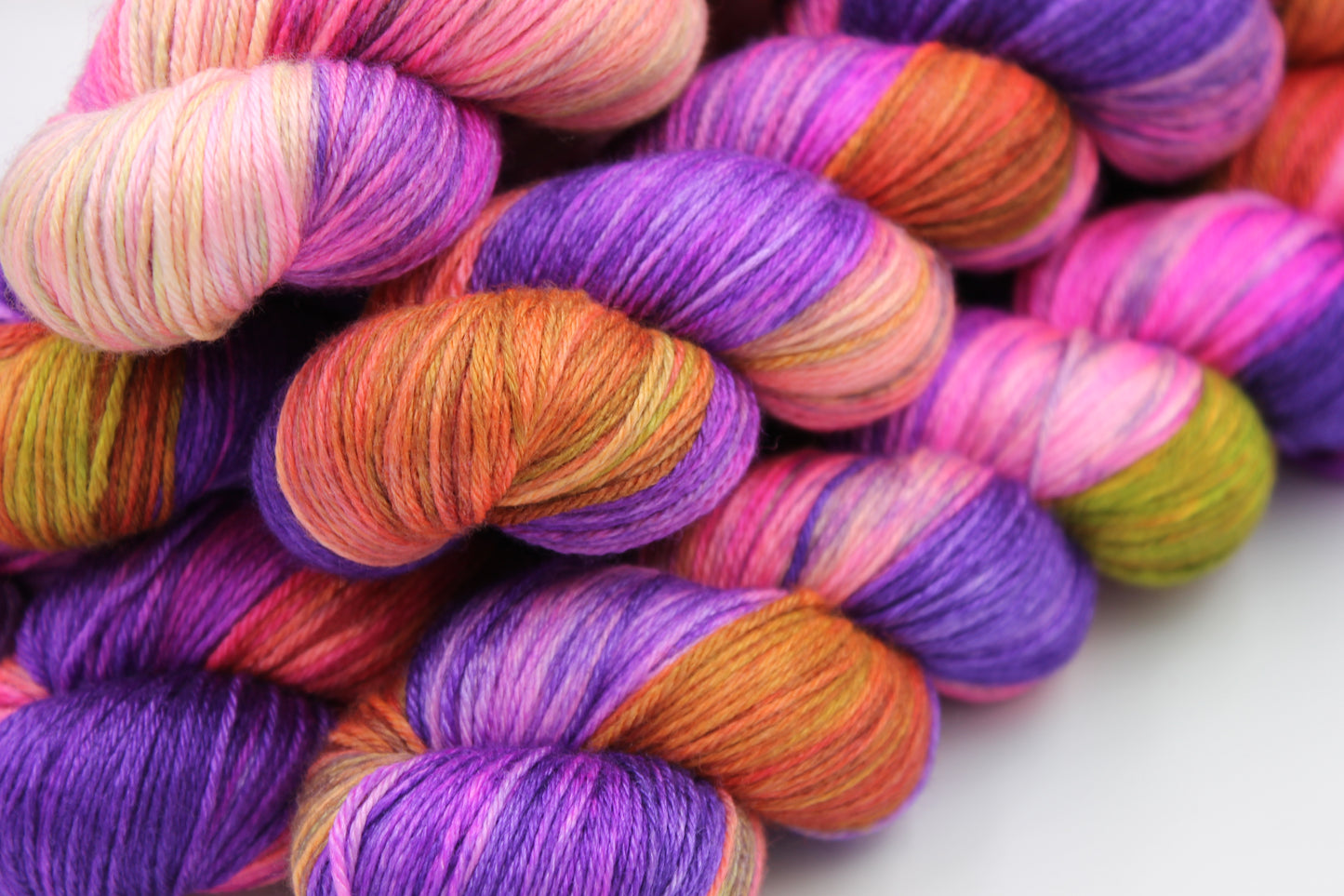 Aurora Sock skein 50% Superwash Merino Wool 50 Silk 100g Skeins
