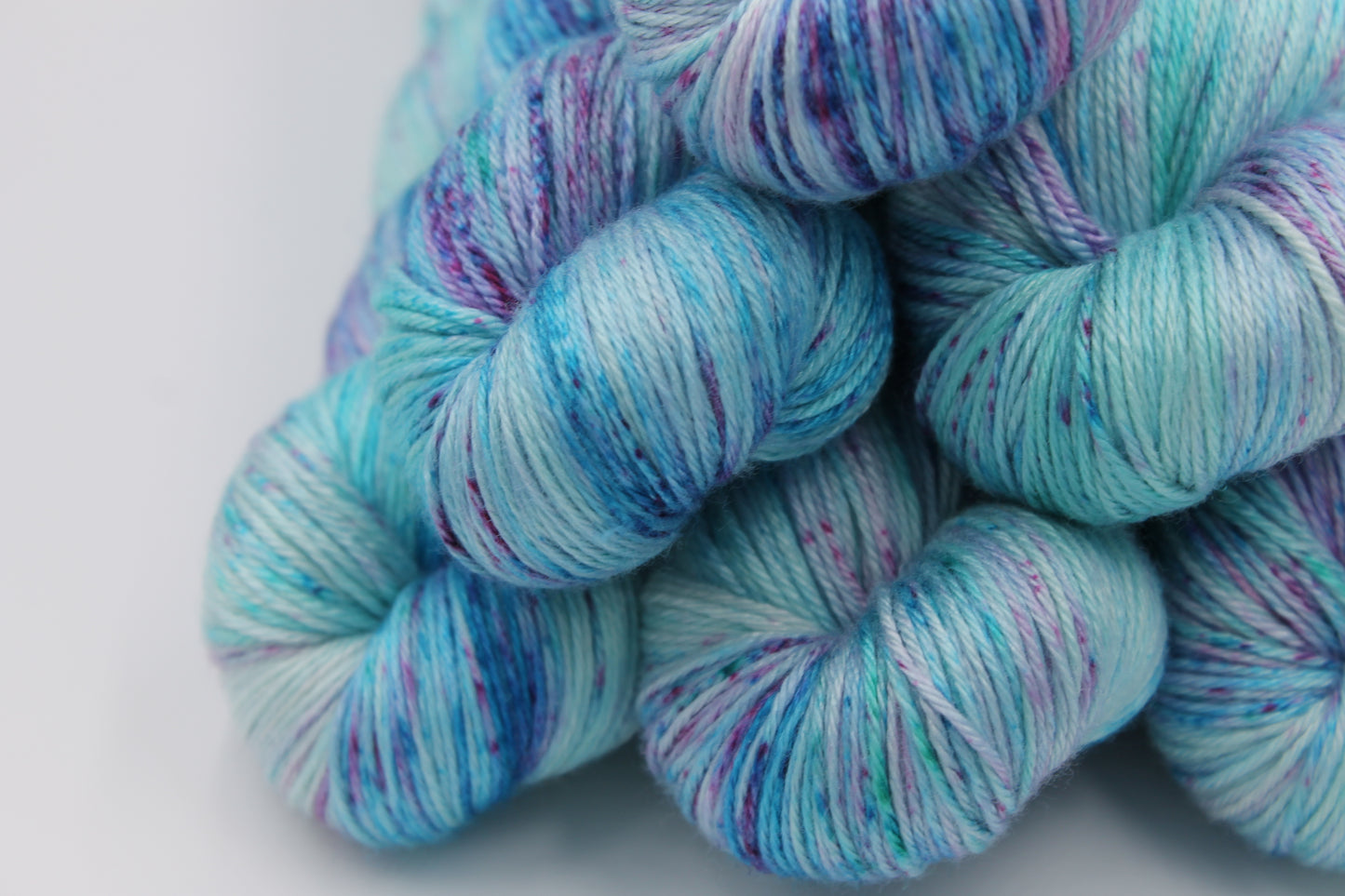Iris Sock skein 50% Superwash Merino Wool 50% Silk 100g Skeins