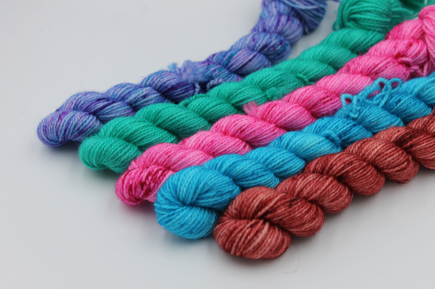 Sparkling Season Mini Skein Set Premium Sock 75% SuperWash Merino,20% Nylon, 5% Stellina.5x20g