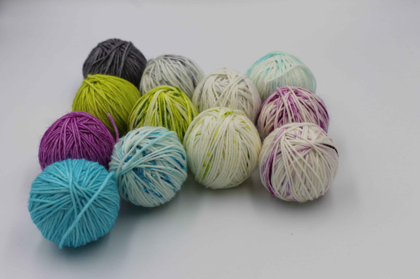 Pink Bear & Jemima's Speckles and Solids Selection Pack One, 12 x 10g Paw Wound