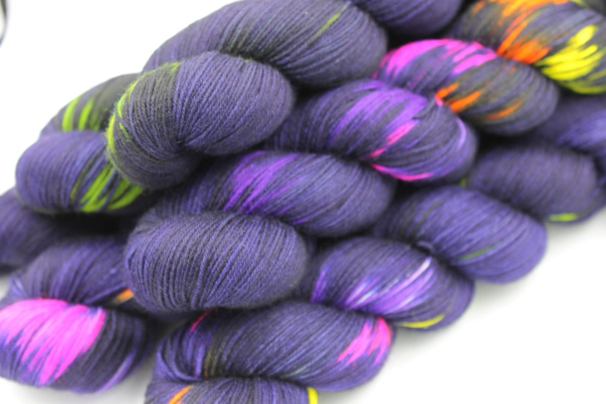 Neon Illuminations Sock Skein 100g Hand Dyed Merino Nylon Yarn 75% SuperWash Merino 25% Nylon