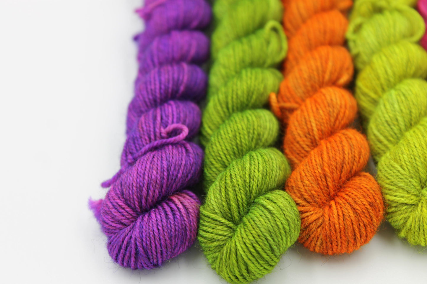 Opulence V Mini Skein Set Sock 70% Superwash Merino 20 Yak 10 Nylon 5 x 20g