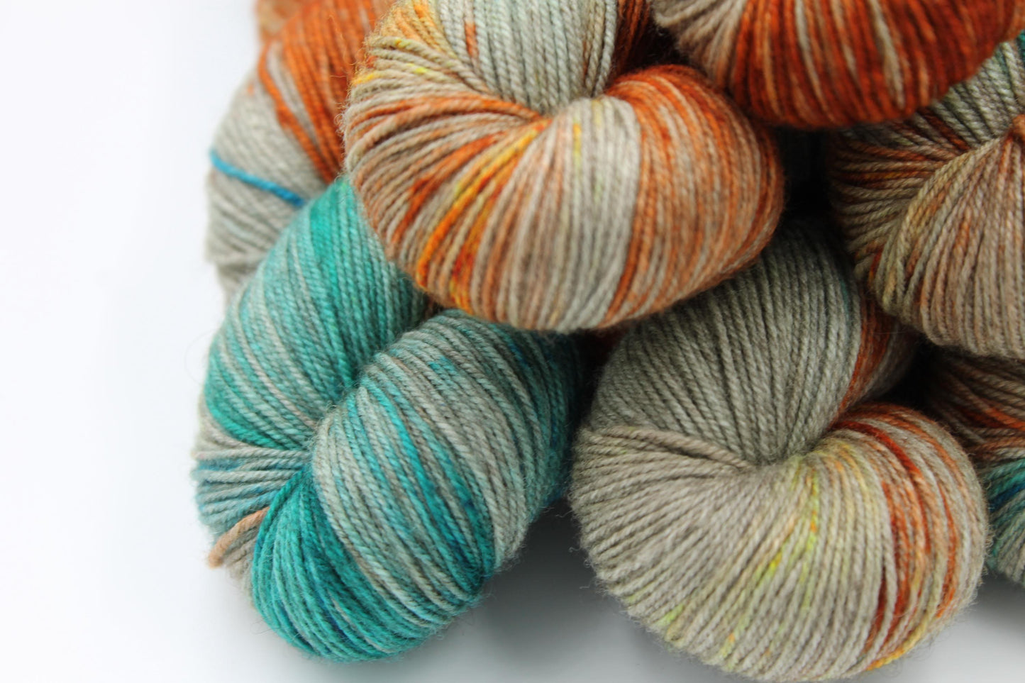 Rusty Hull, Sock Skein 70% Superwash Merino 20 Yak 10 Nylon 100g