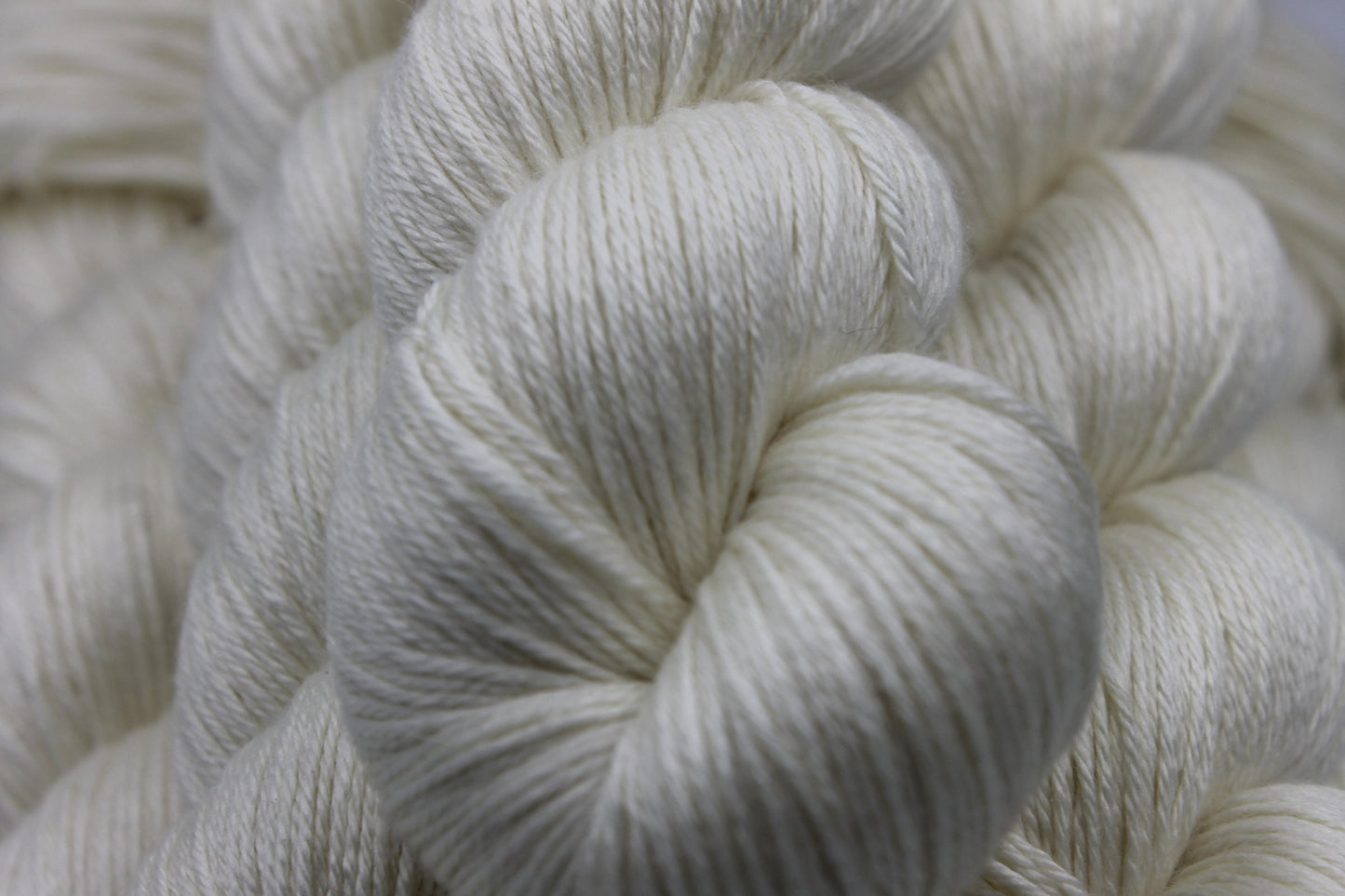 White Sock skein 50% Superwash Merino Wool 50 Silk 100g Skeins