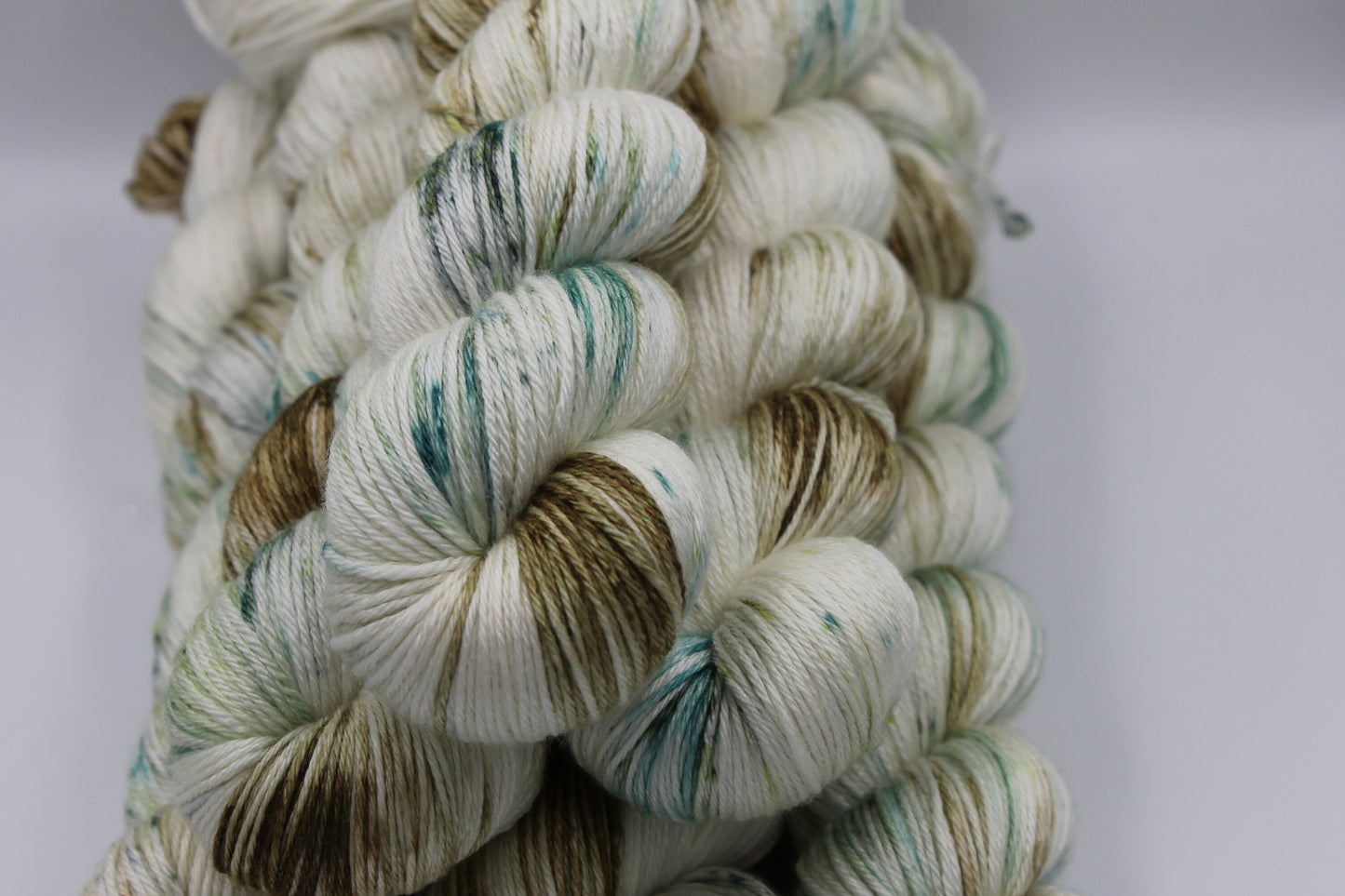 Chatsworth Jardin Sock skein 50% Superwash Merino Wool 50 Silk 100g Skeins