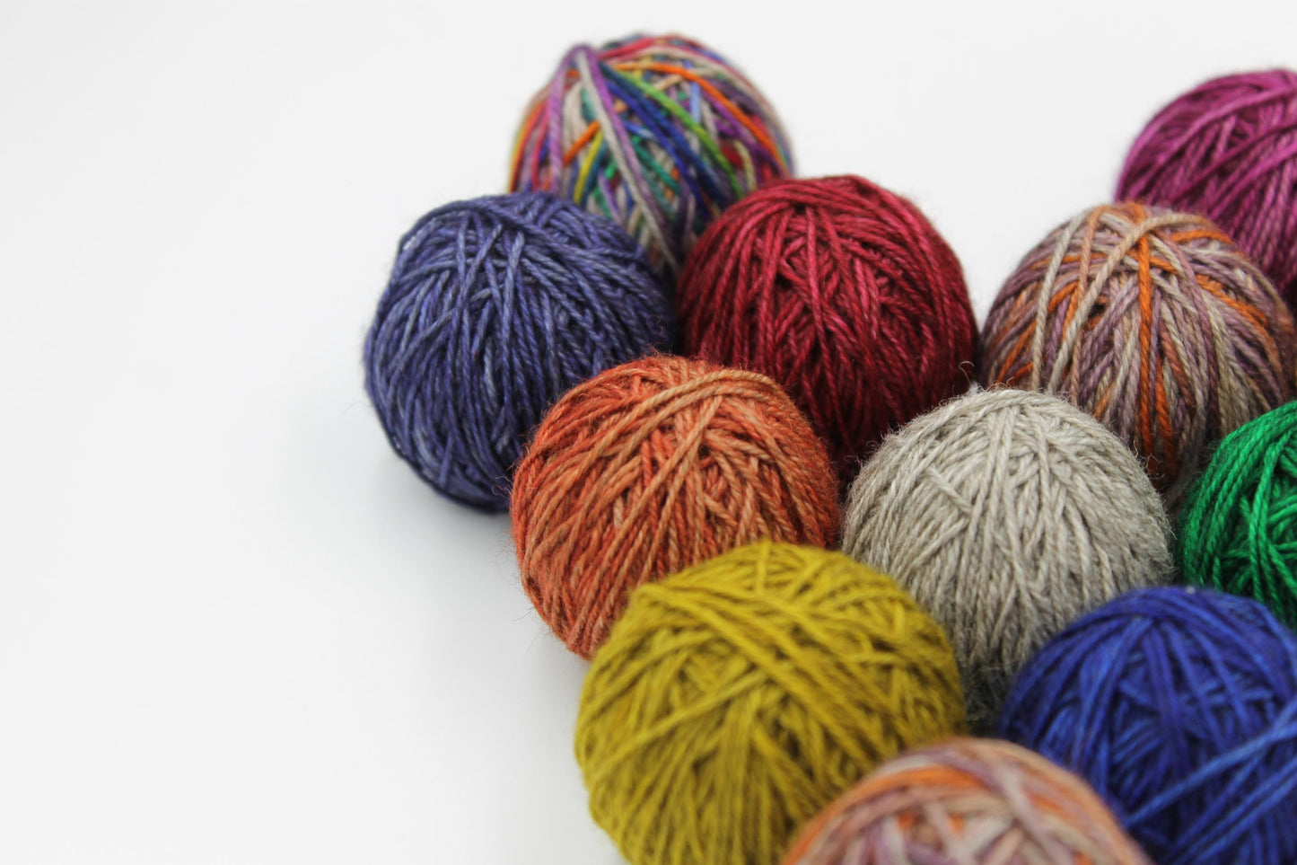 Zak The Yak Mystery Balls Sock 70% Superwash Merino 20 Yak 10 Nylon 12 x 10g paw wound