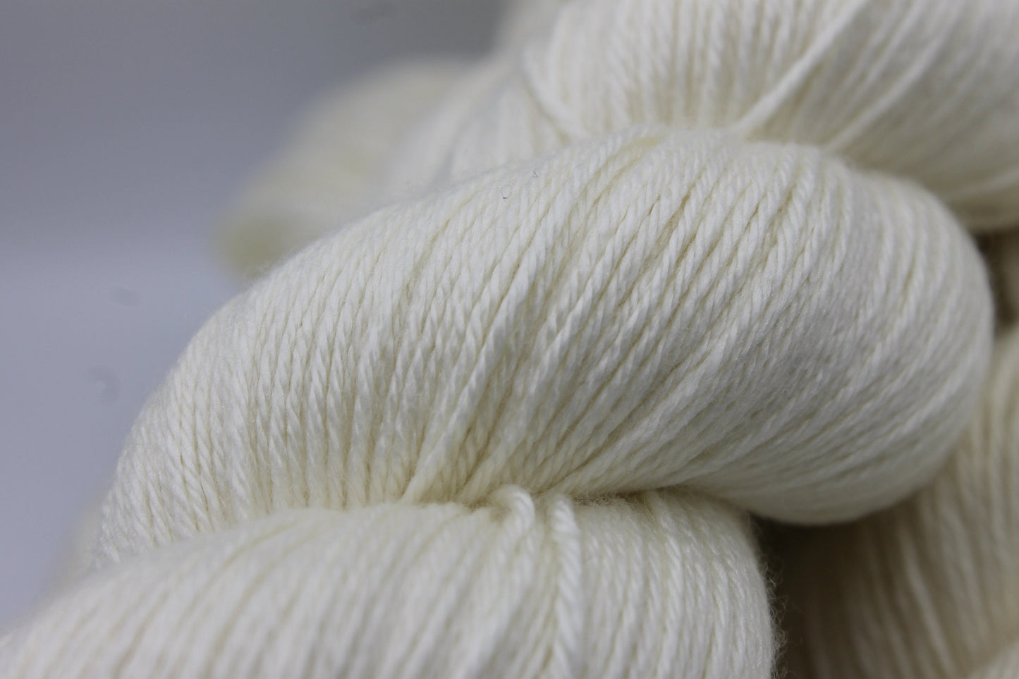White Sock skein 50% Superwash Merino Wool 50 Silk 100g Skeins