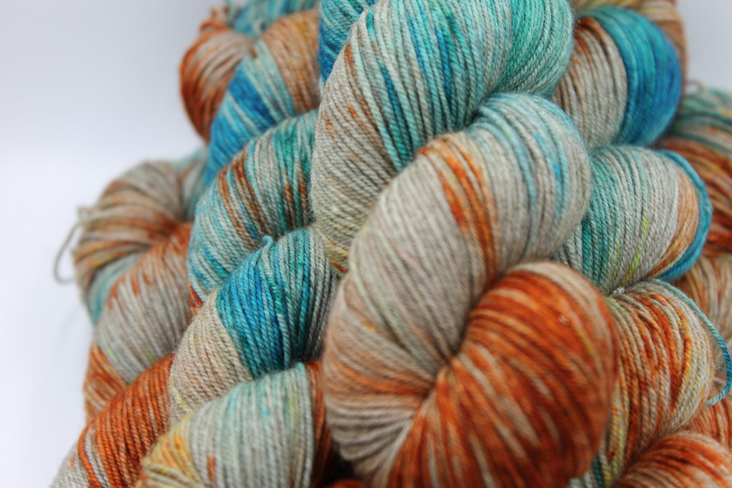 Rusty Hull, Sock Skein 70% Superwash Merino 20 Yak 10 Nylon 100g
