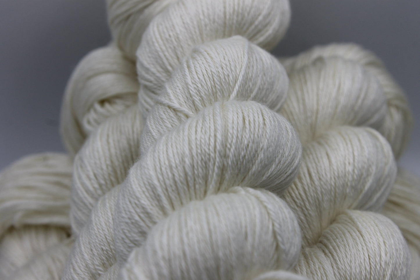 White Sock skein 50% Superwash Merino Wool 50 Silk 100g Skeins