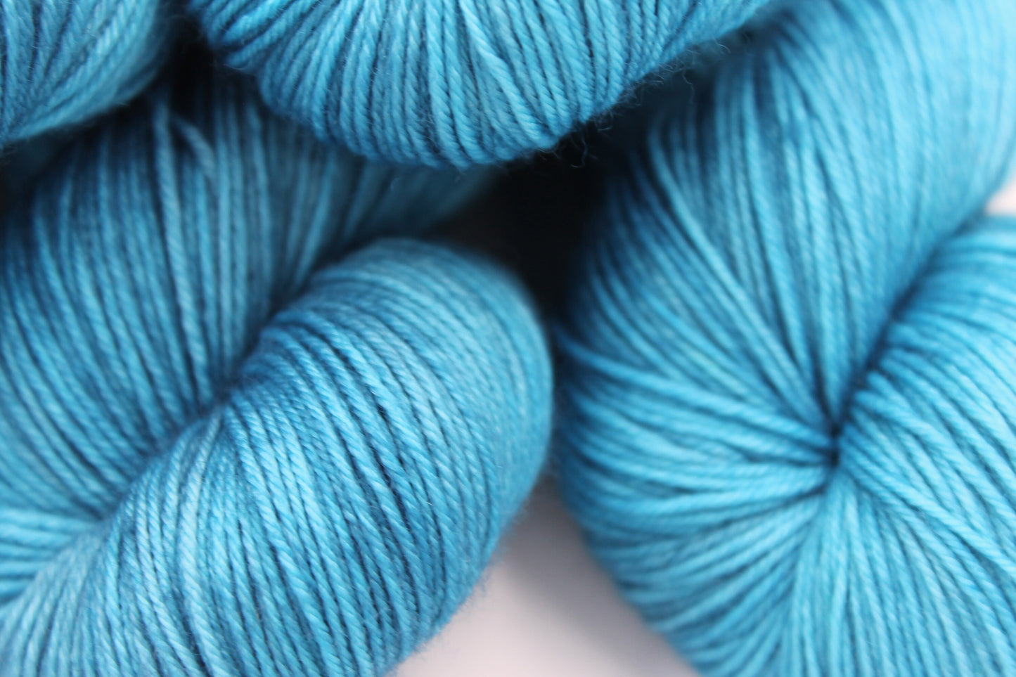 Opal, Sock Skein 75% SuperWash Merino and 25 Nylon Hand Dyed Yarn 100g