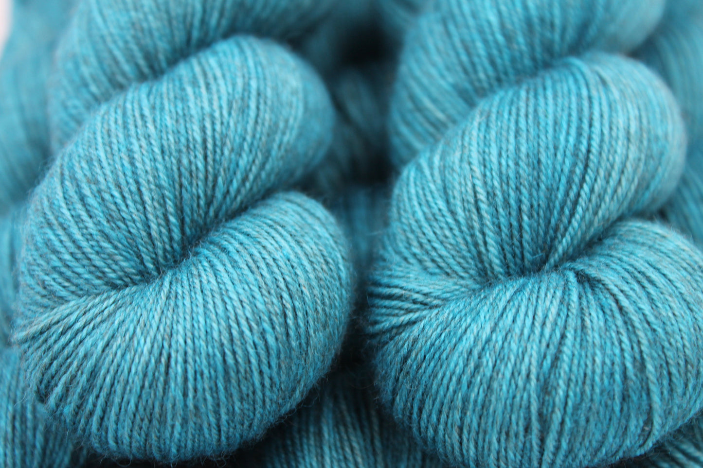 Ocean, Sock Skein 70% Superwash Merino 20 Yak 10 Nylon 100g