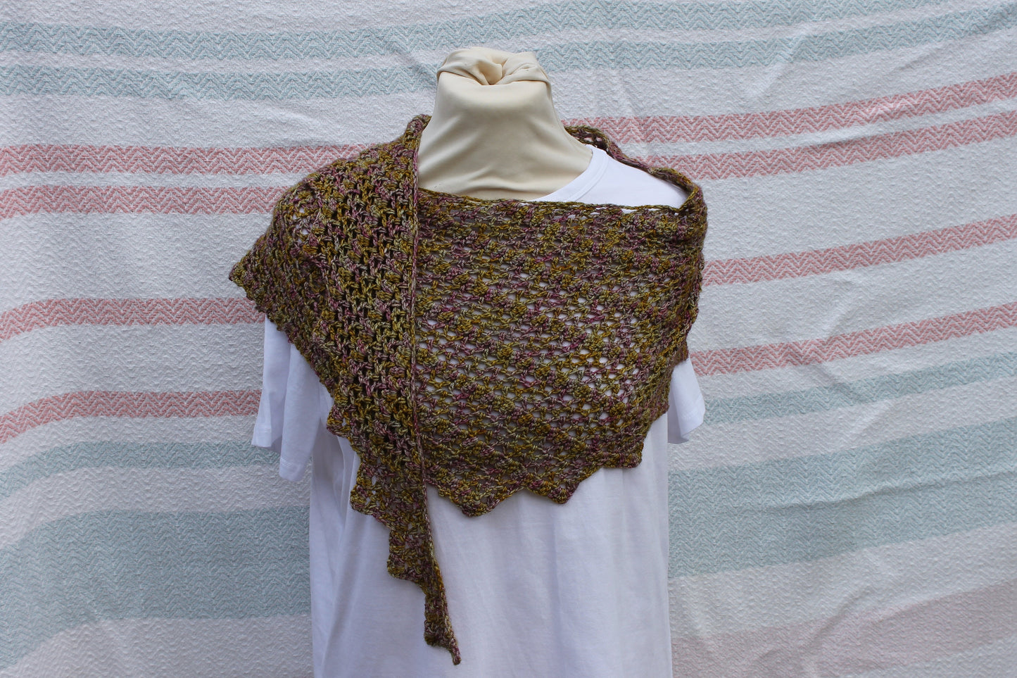 Brocade Sock Skein 60% SuperWash Merino 20 silk and 20 Yak Hand Dyed Yarn
