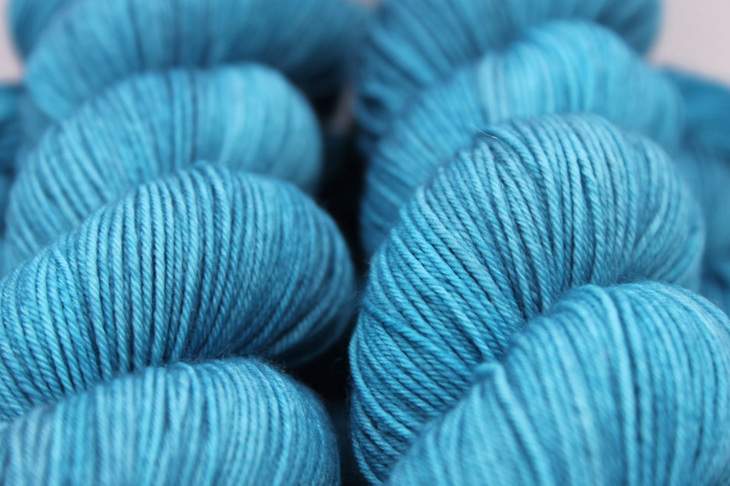 Opal, Sock Skein 75% SuperWash Merino and 25 Nylon Hand Dyed Yarn 100g