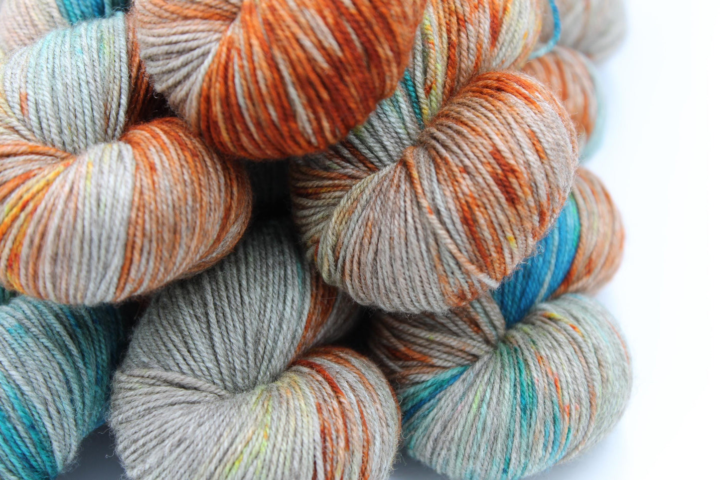 Rusty Hull, Sock Skein 70% Superwash Merino 20 Yak 10 Nylon 100g