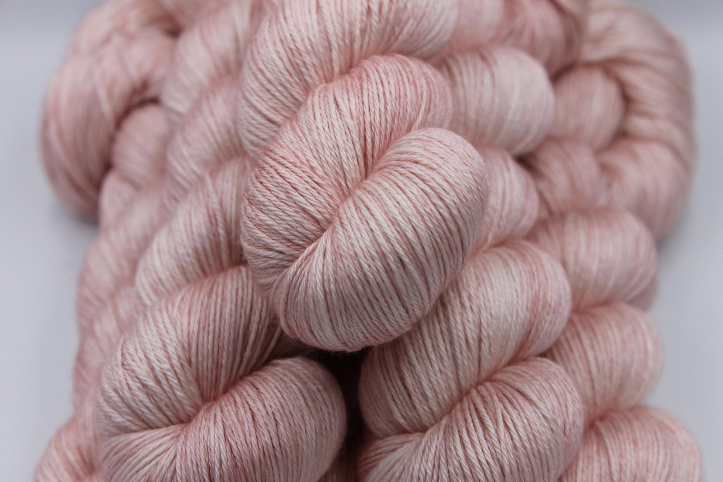 Old Rose Sock skein 50% Superwash Merino Wool 50% Silk 100g Skeins