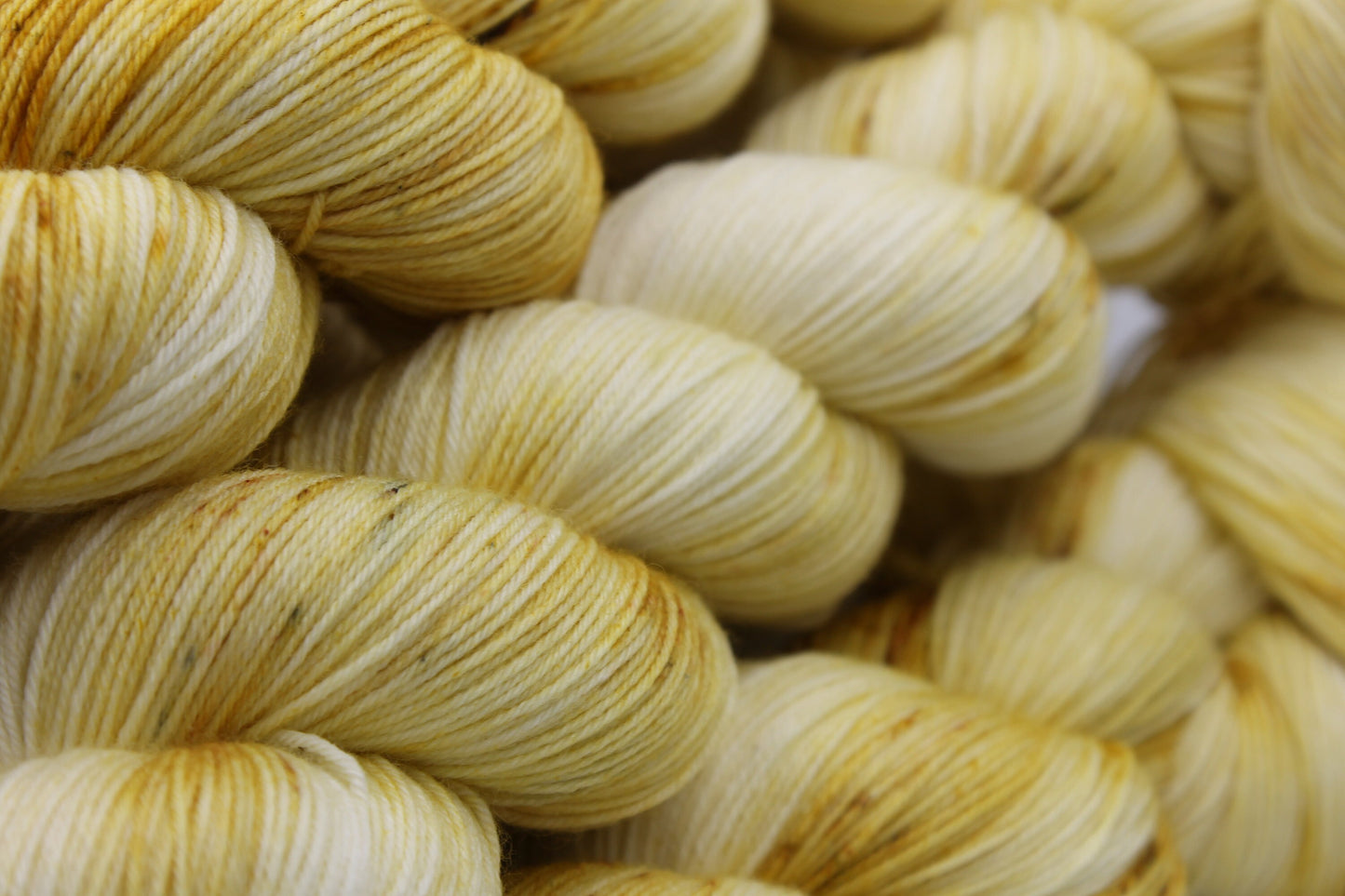 Sugarcane Deep Speckle  Sock Skein 75% SuperWash Merino and 25 Nylon Hand Dyed Yarn 100g
