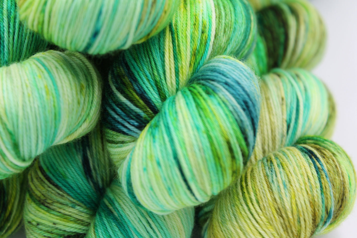 Summers End,  Sock Skein 75% SuperWash Merino and 25 Nylon Hand Dyed Yarn 100g