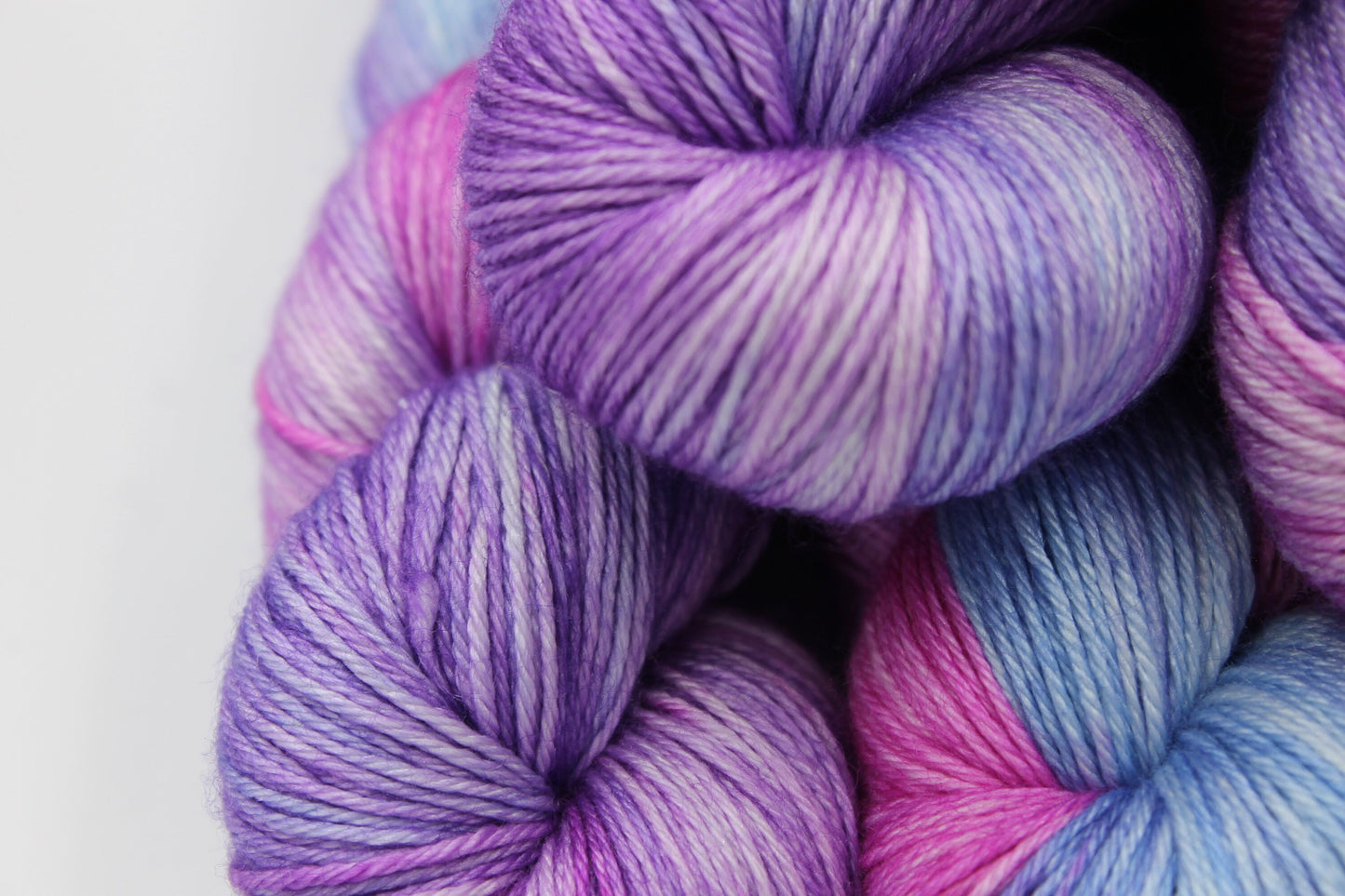 Romeo & Juliet  Sock skein  50% Superwash Merino Wool 50 Silk 100g Skeins
