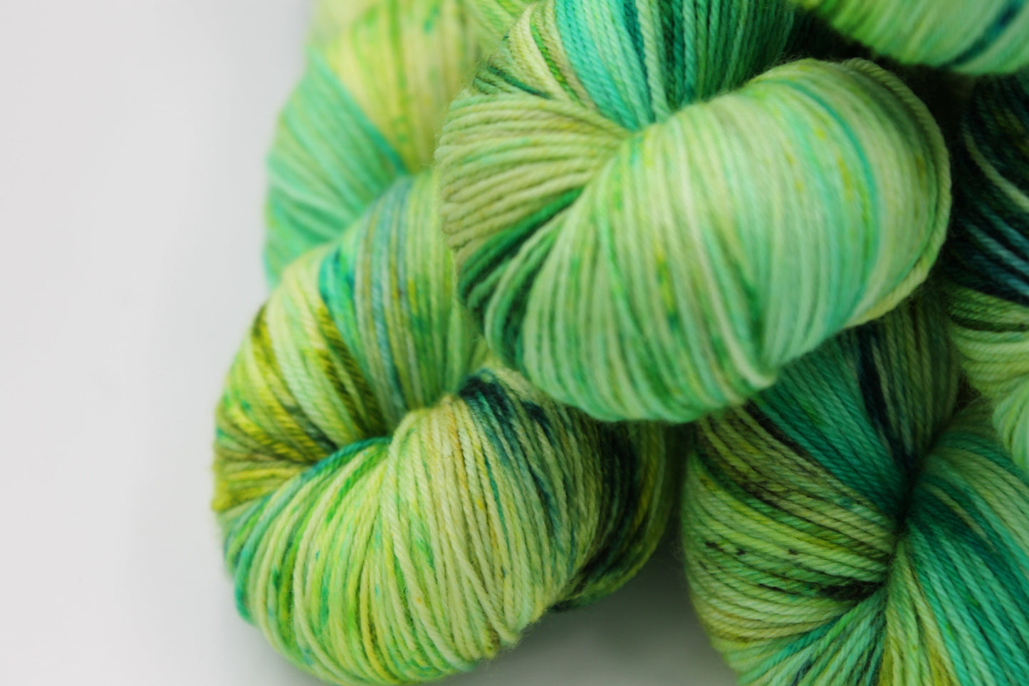 Summers End,  Sock Skein 75% SuperWash Merino and 25 Nylon Hand Dyed Yarn 100g