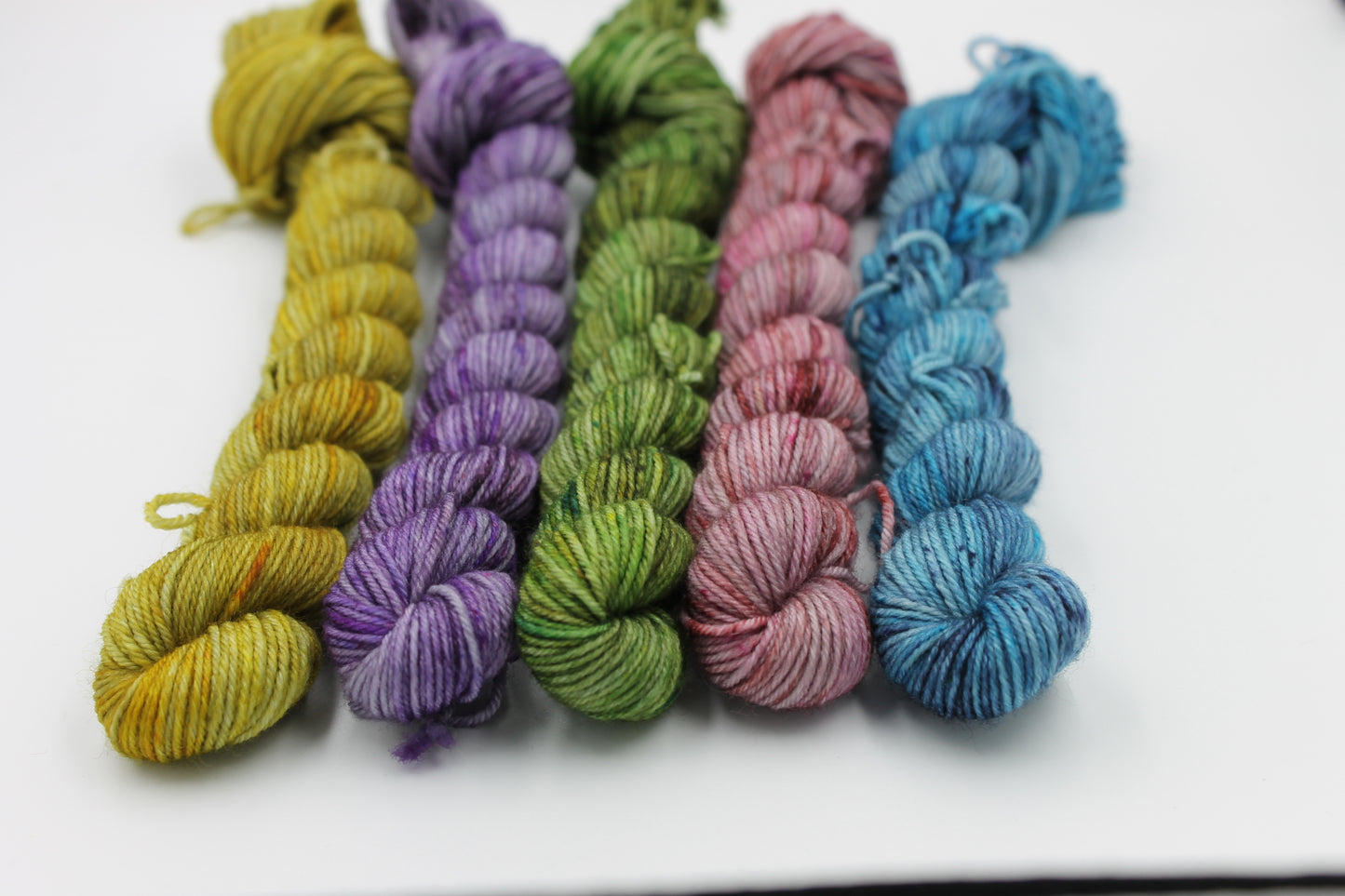 Muted Hues Sock 75% SuperWash  Merino and 25% Nylon 5x20g