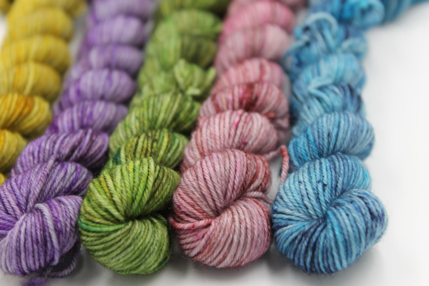 Muted Hues Sock 75% SuperWash  Merino and 25% Nylon 5x20g