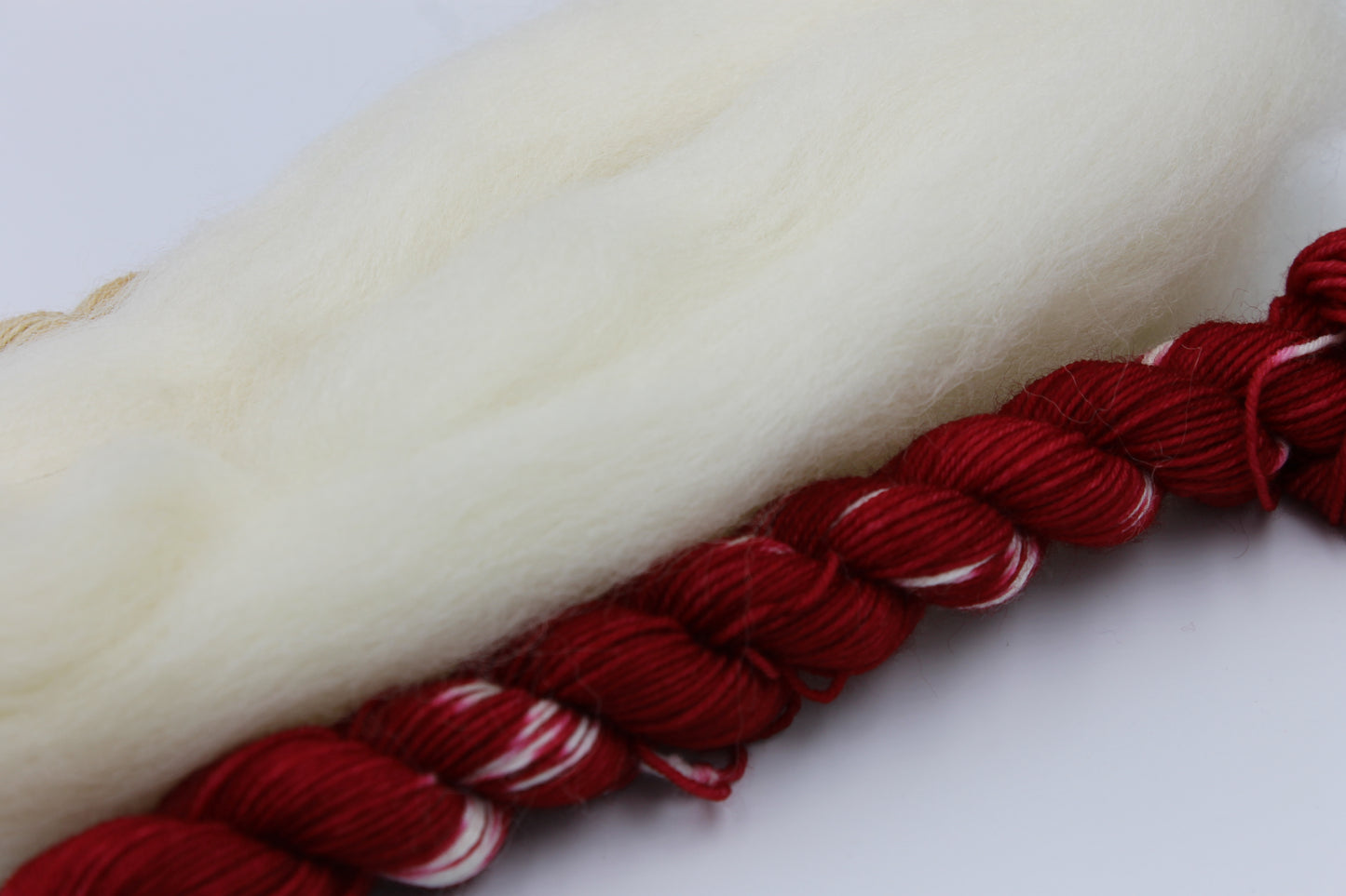 Make your own mushroom 75% SuperWash  Merino and 25% Nylon 2x20g and natural stuffing