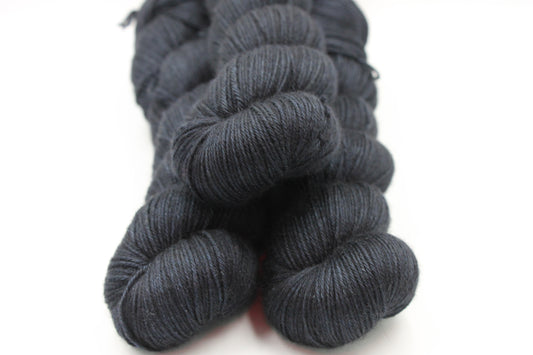 Obsidian Sock Skein 50% Yak 50% Silk 100g