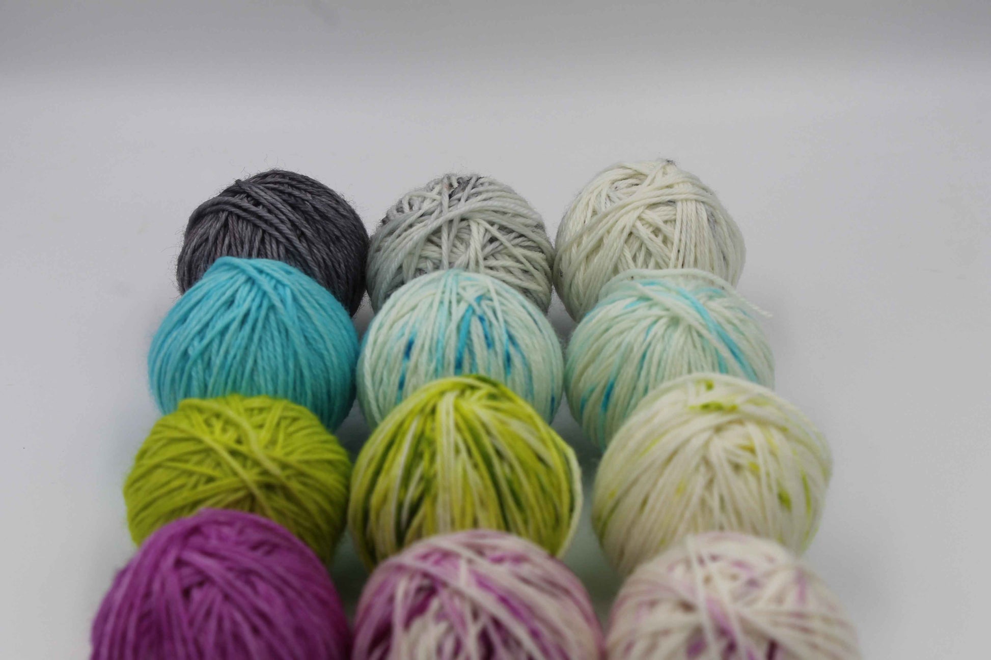 Pink Bear & Jemima's Speckles and Solids Selection Pack One, 12 x 10g Paw Wound