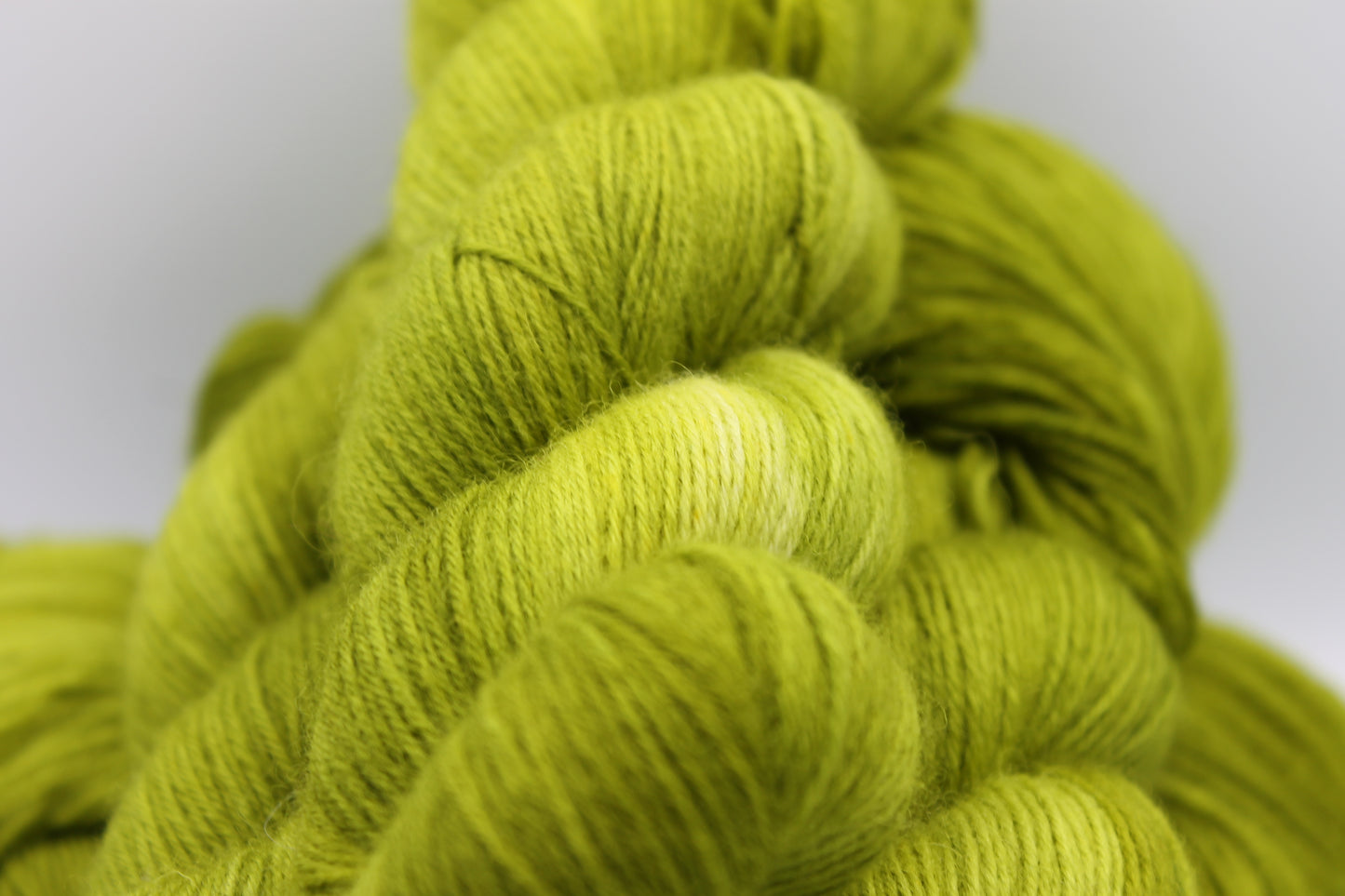 Fern whisper Non Superwash 100% Blue Faced Leicester 100g