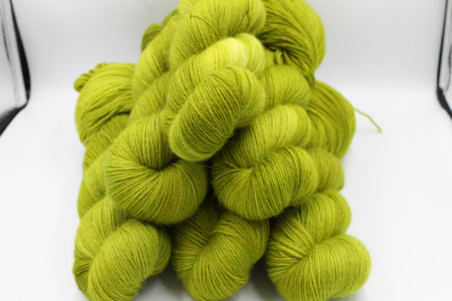 Fern whisper Non Superwash 100% Blue Faced Leicester 100g