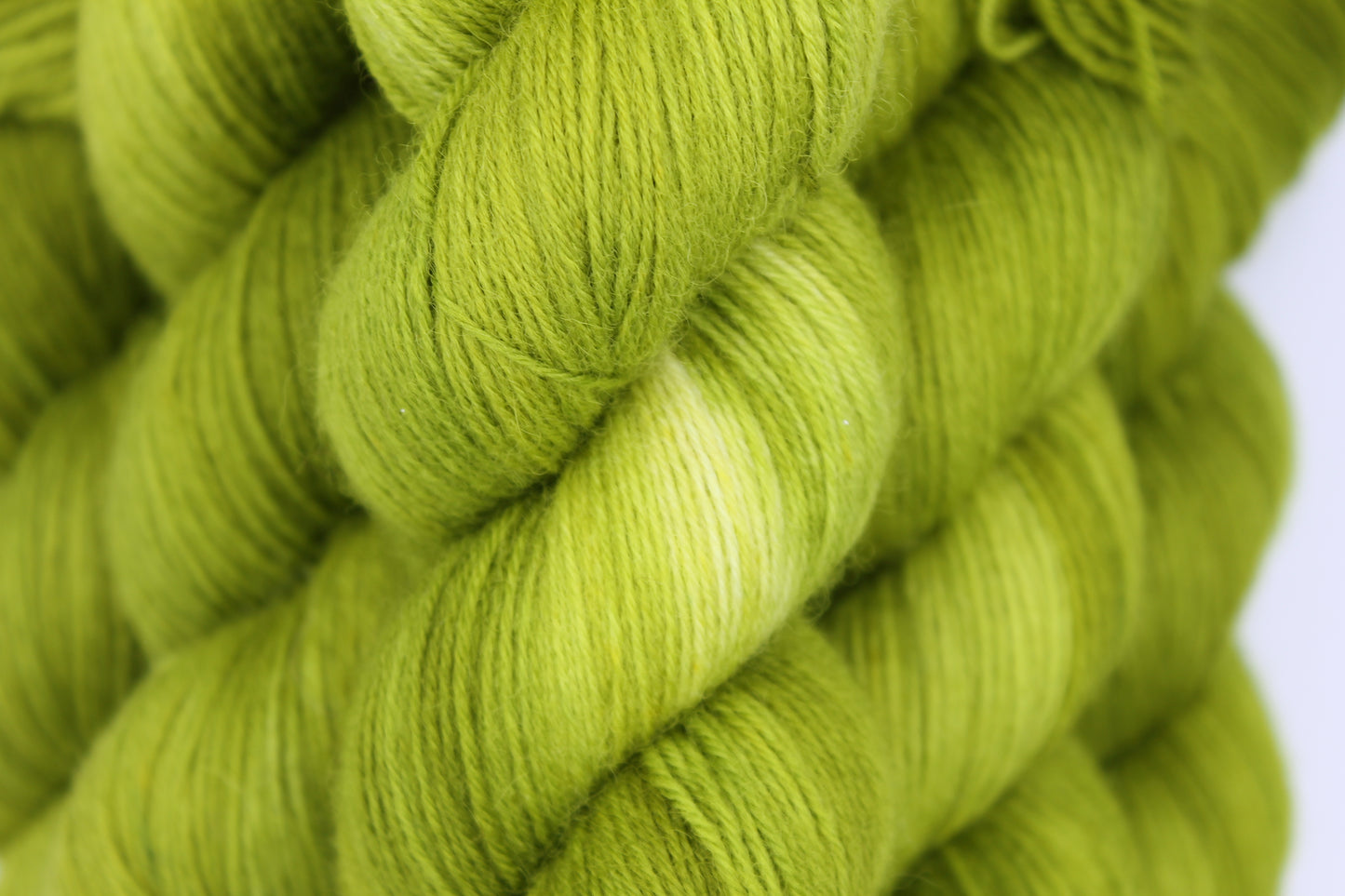 Fern whisper Non Superwash 100% Blue Faced Leicester 100g