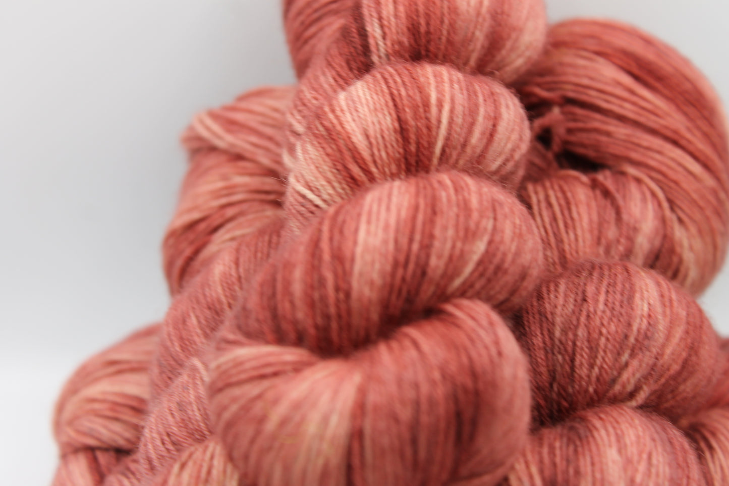 Sanguine dust Non Superwash 100% Blue Faced Leicester 100g