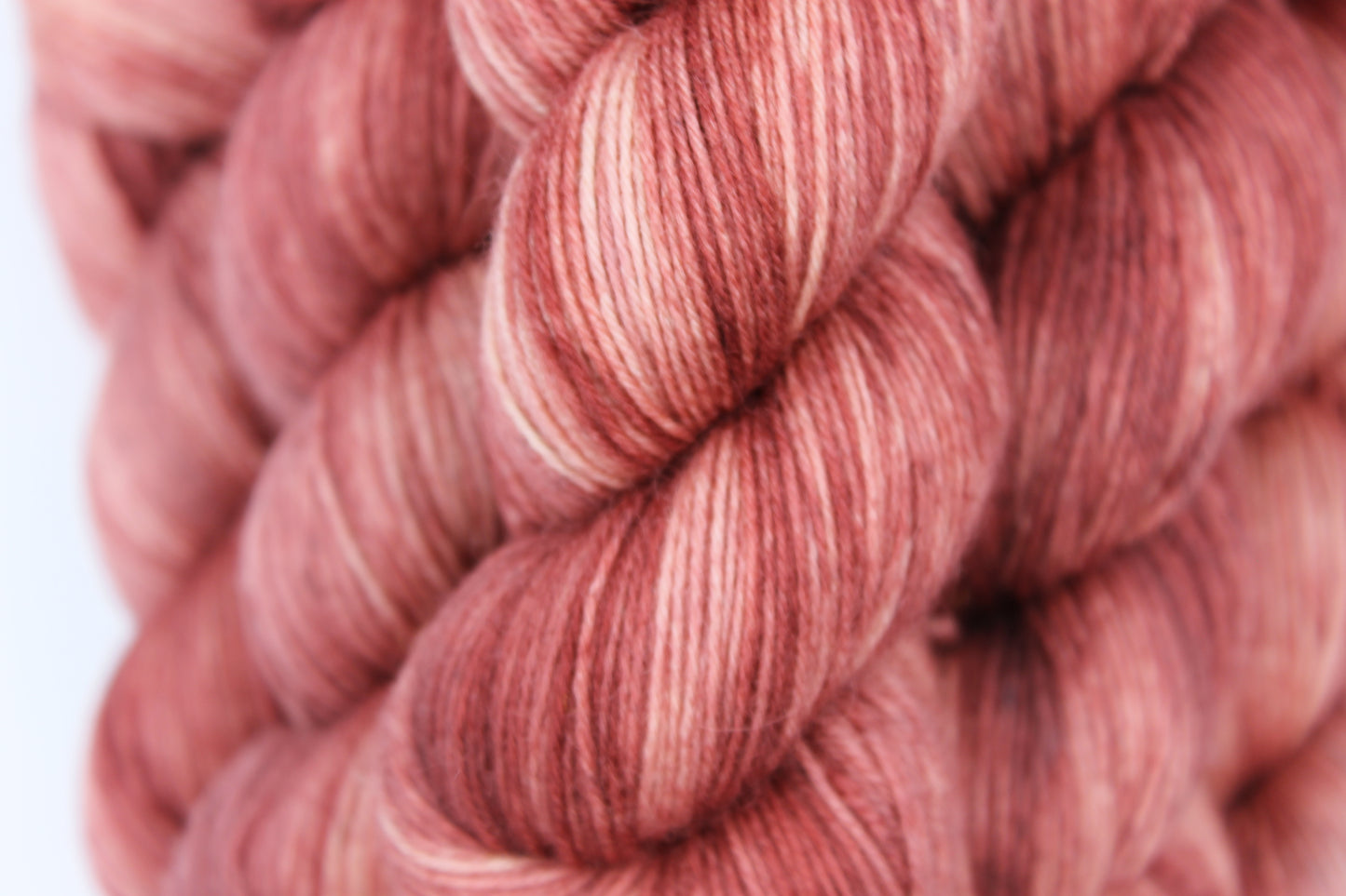Sanguine dust Non Superwash 100% Blue Faced Leicester 100g