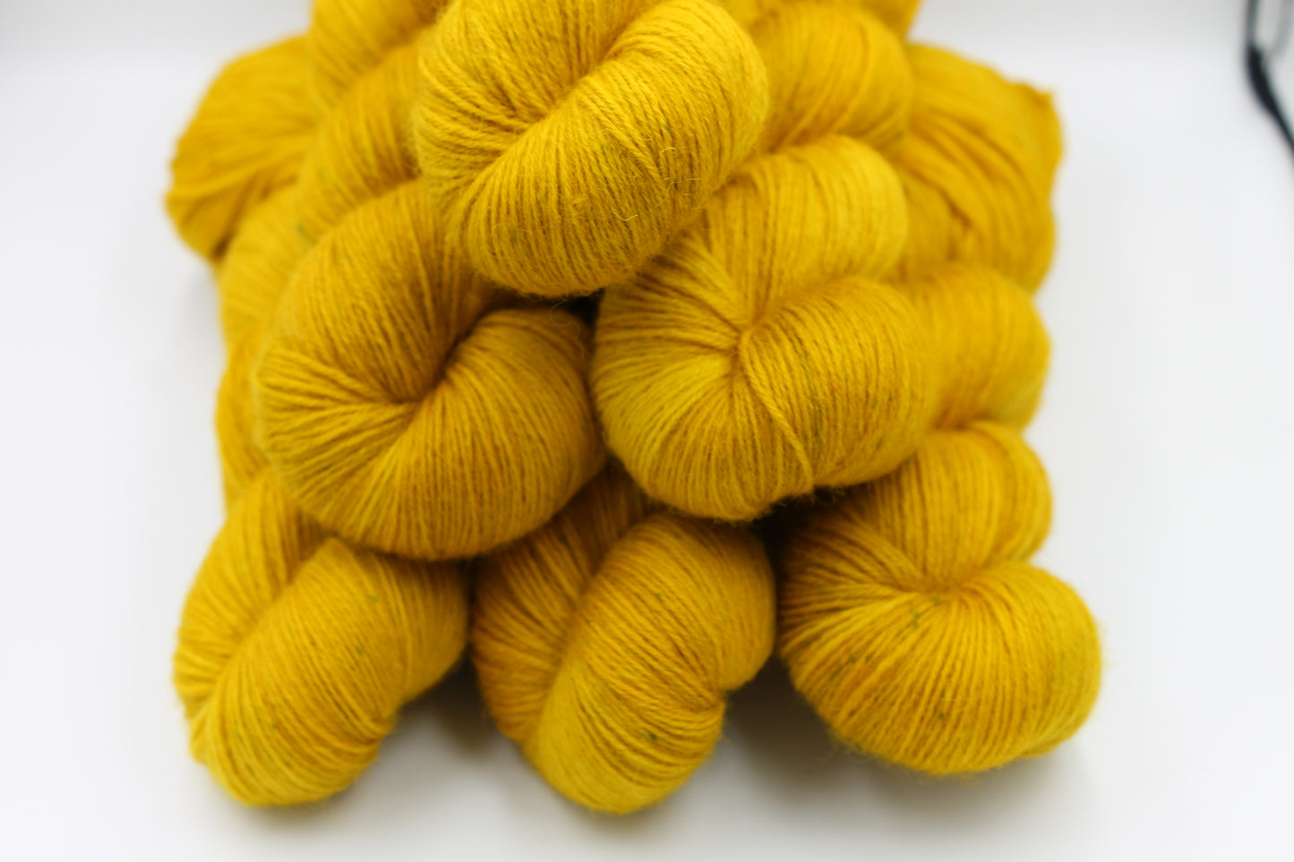 Golden Bramble Non Superwash 100% Blue Faced Leicester 100g