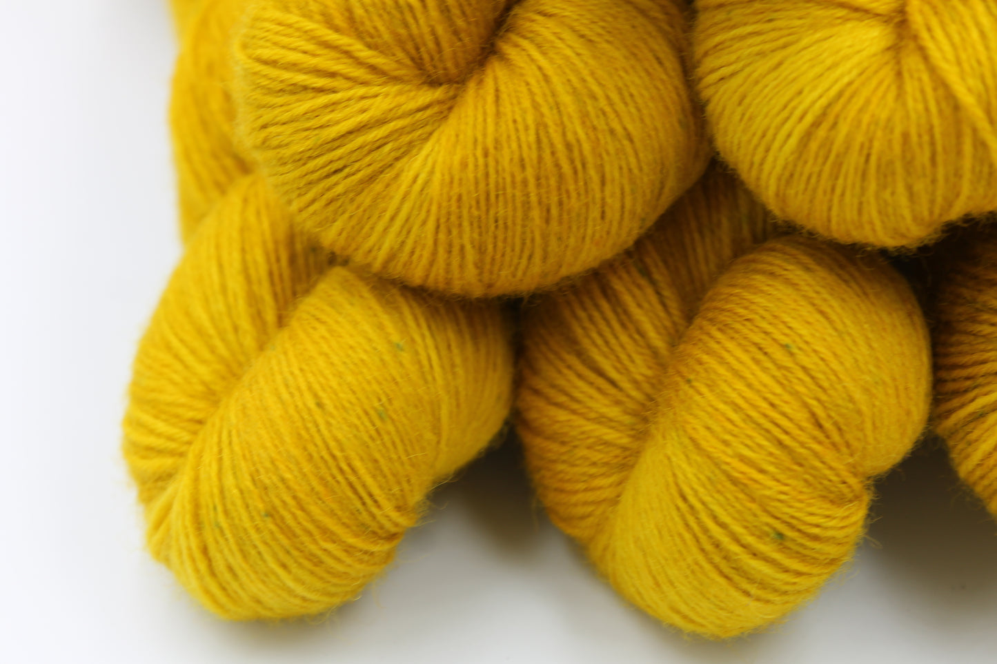 Golden Bramble Non Superwash 100% Blue Faced Leicester 100g