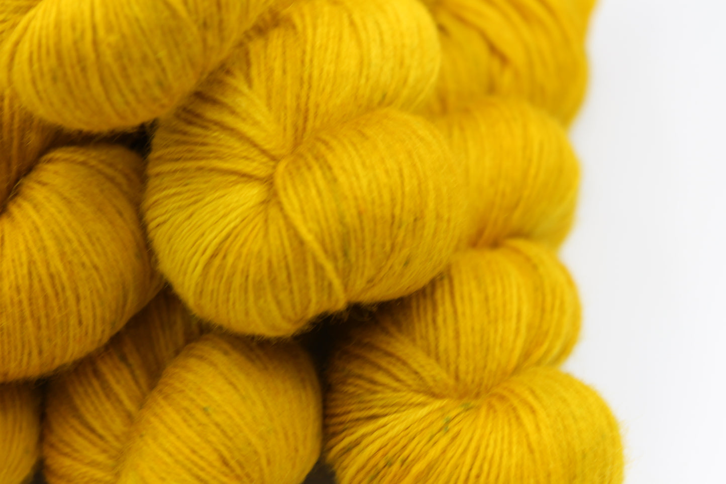 Golden Bramble Non Superwash 100% Blue Faced Leicester 100g