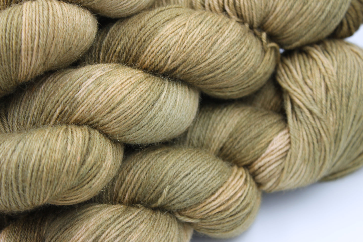 Tobacco lace Non Superwash 100% Blue Faced Leicester 100g