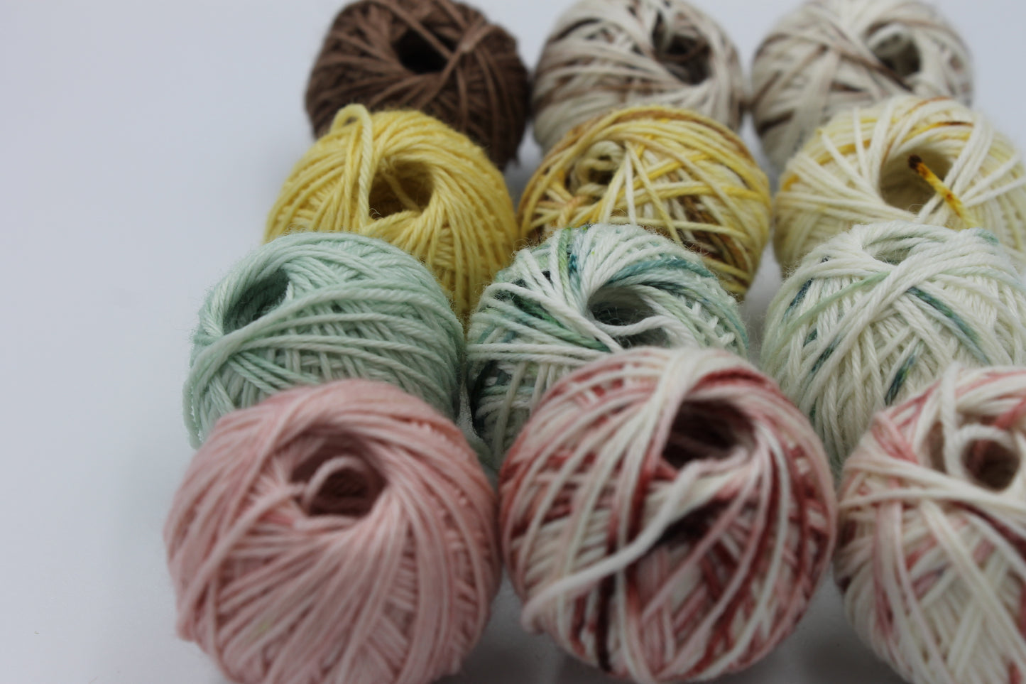 Pink Bear & Jemima's Speckles and Solids Selection Pack Two, 12 x 10g Paw Wound