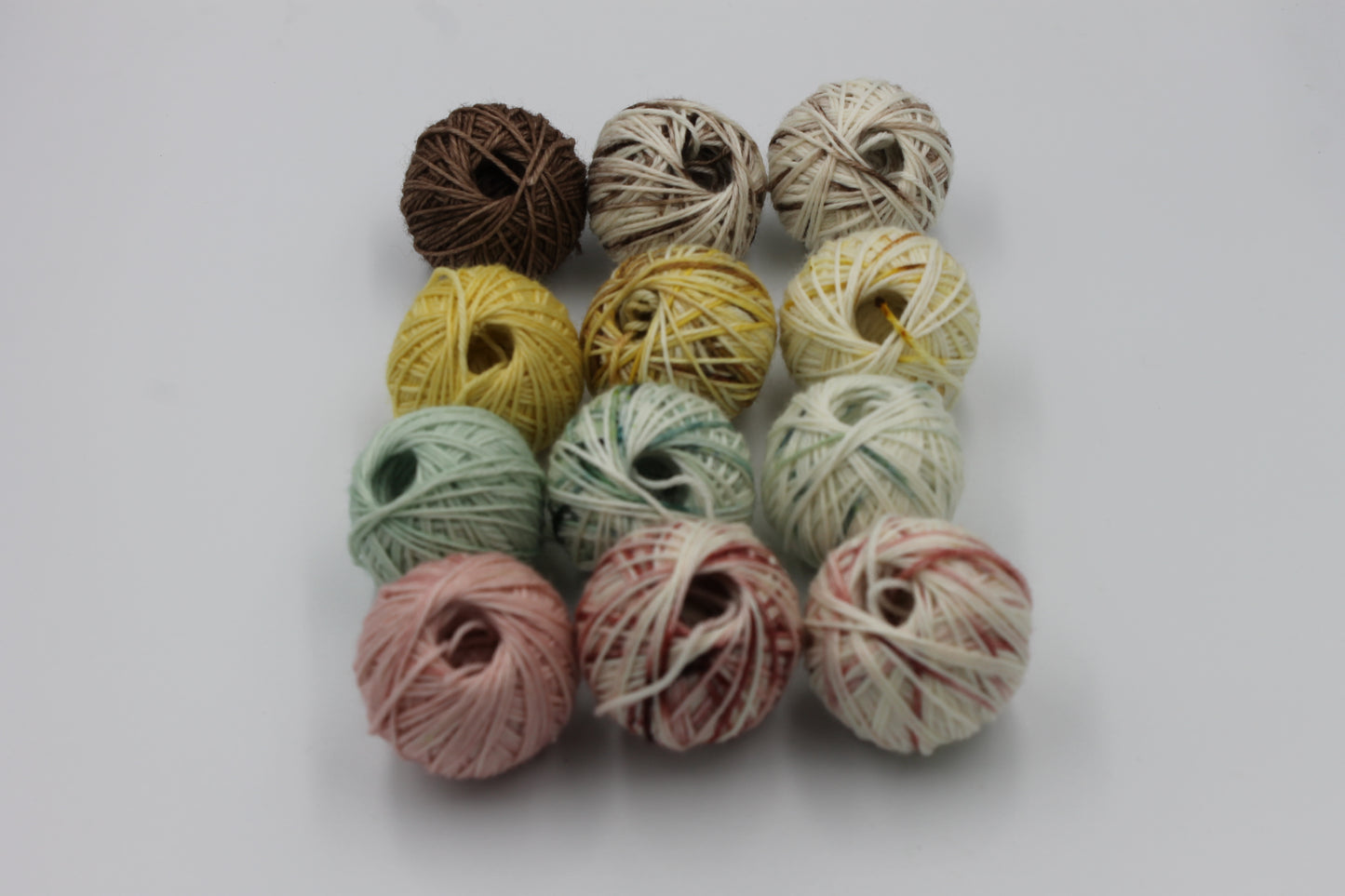 Pink Bear & Jemima's Speckles and Solids Selection Pack Two, 12 x 10g Paw Wound