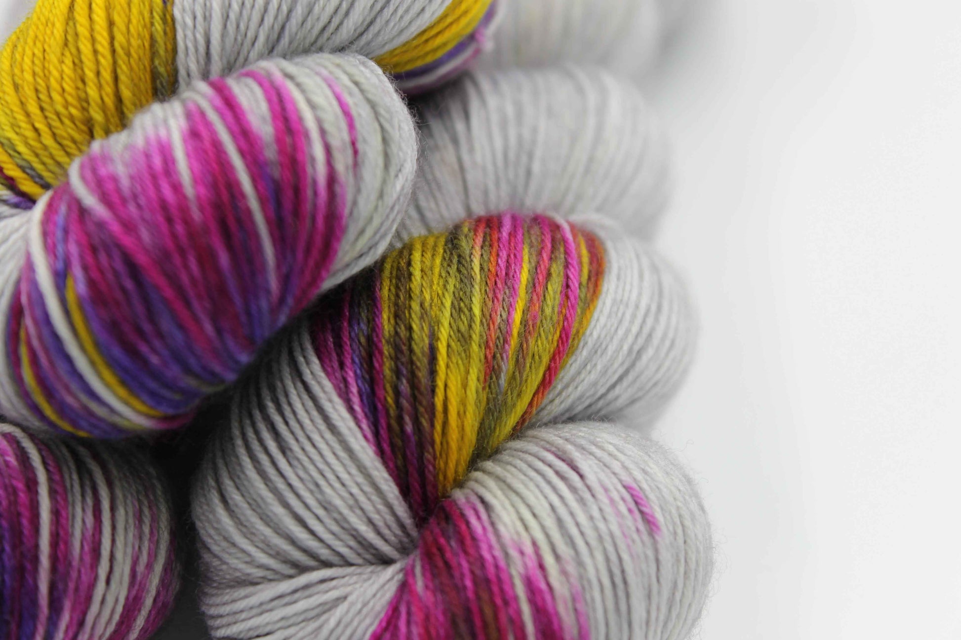 Hearth Glow Haze Assigned Pooling Sock Skein 100g Hand Dyed Merino Nylon Yarn 75% SuperWash Merino 25% Nylon
