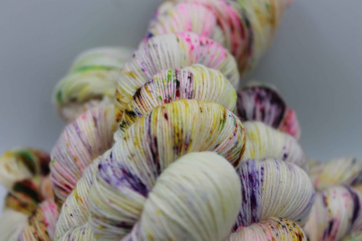 Spring Violets Sock Skein 75% SuperWash Merino 25% Nylon Hand Dyed Merino Nylon Yarn 100g